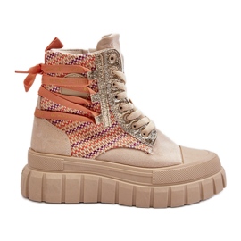 Zapatillas altas de mujer beige con plataforma enorme Kernia Zapatillas altas de mujer beige con plataforma enorme Kernia