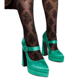 Zapatos de tacón verdes de Mikea