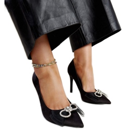 Tacones negros con lazo decorativo Natasa