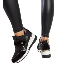 Deportivas cuña negras con cierre velcro Libuse negro