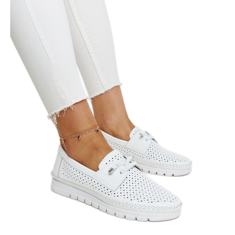 Zapatos Vinceza piel blanca calada blanco