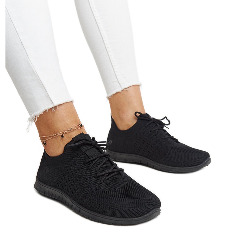 Zapatillas Mairago de tela negra. negro
