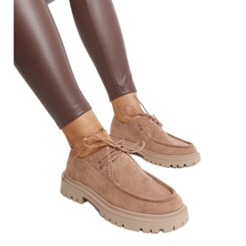 Zapatos Keiko clásicos ante marrón