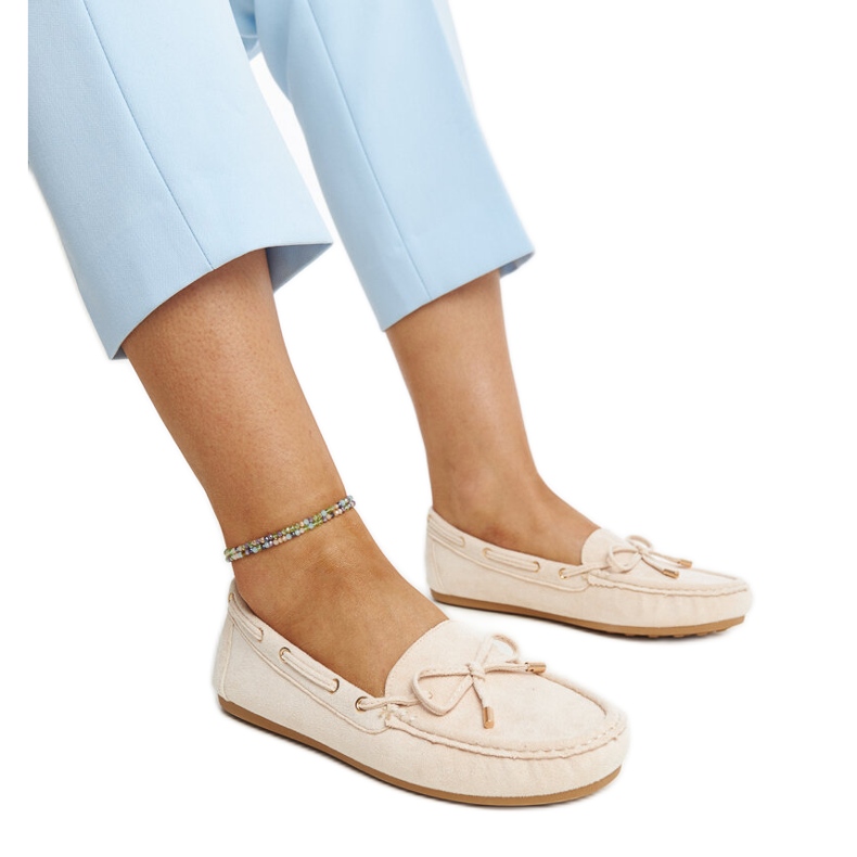 Mocasines de ante beige claro de Aneesa