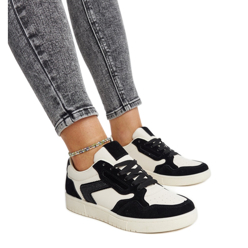 Zapatillas Juwan con purpurina blanca y negra. negro