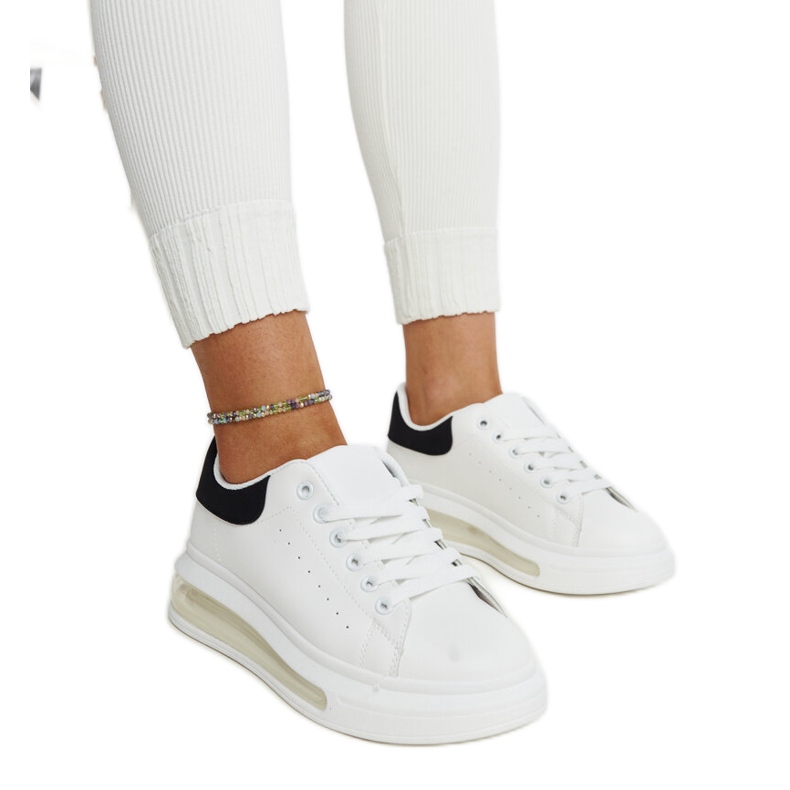 Zapatillas blancas con suela alta Zrina. blanco