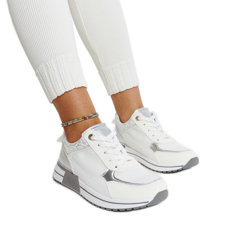 Zapatillas blancas con plataforma Kerttu. blanco