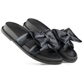 Pantuflas de mujer negras con lazo confeccionadas en ecopiel. negro