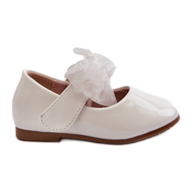 Bailarinas infantiles de charol con velcro y lazo blanco Olessa