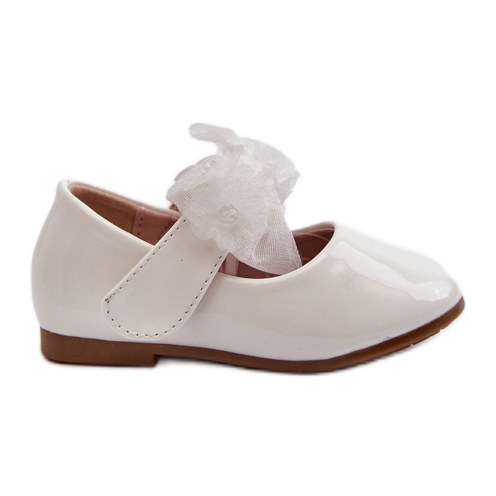 Bailarinas infantiles de charol con velcro y lazo blanco Olessa