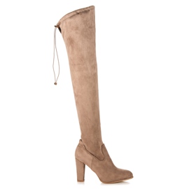 Betler Botas de ante en el poste marrón