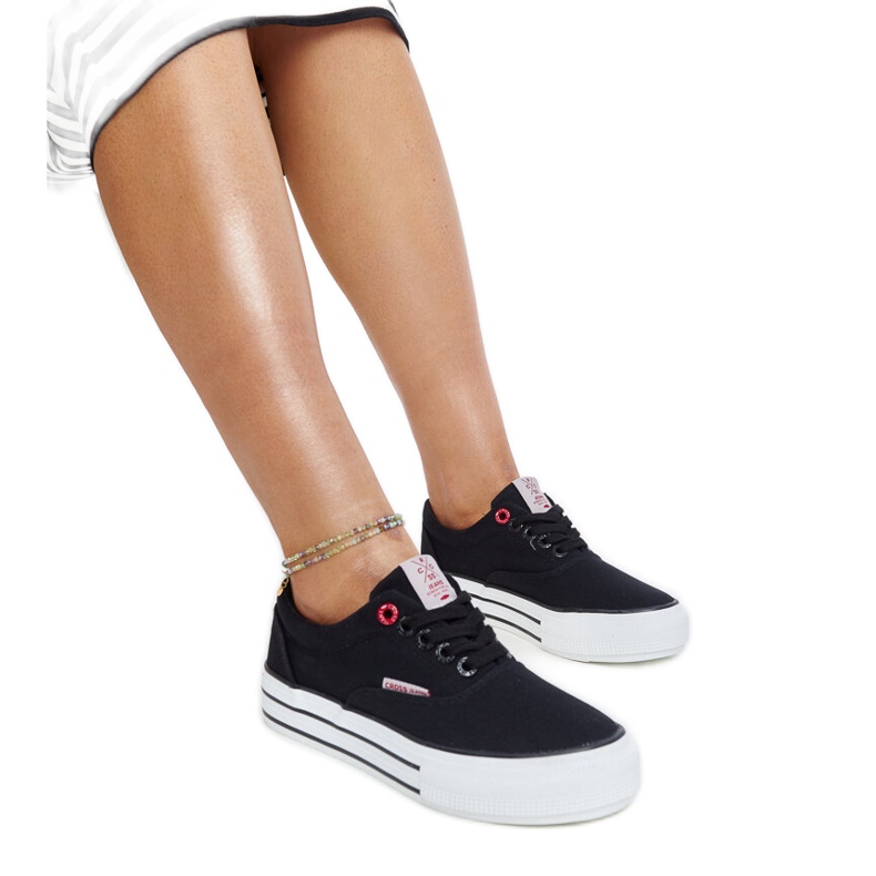 Deportivas de mujer negras con suela gruesa, Cross Jeans negro