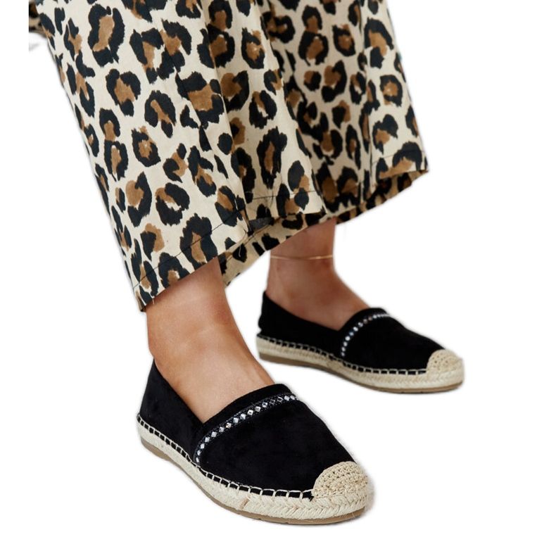 Alpargatas negras con pedrería Abia negro Alpargatas negras con pedrería Abia negro