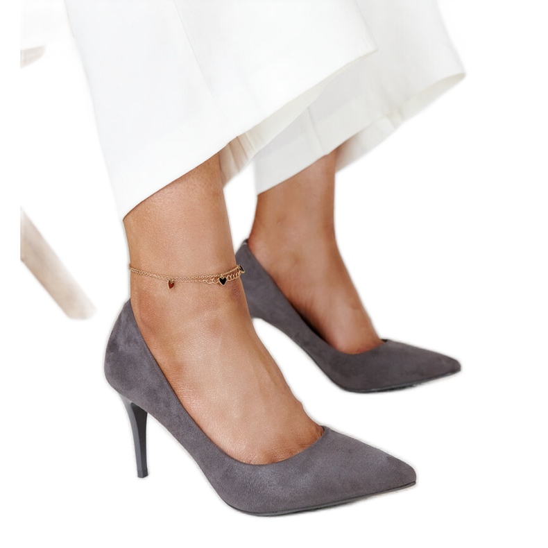 Tacones grises con aplicación de piel Paume.