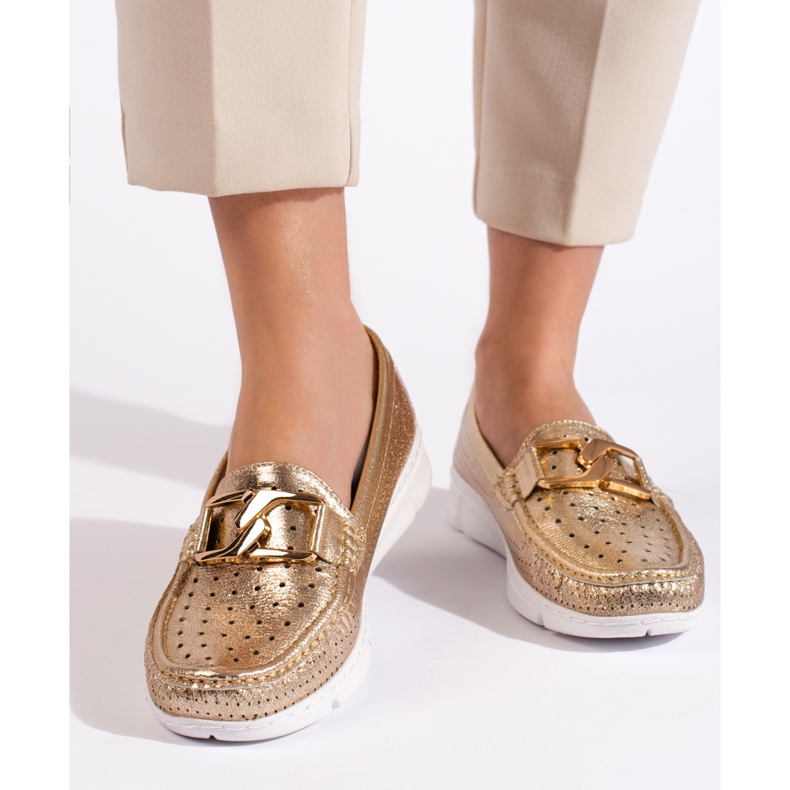 Goodin Mocasines de mujer dorados con hebilla.