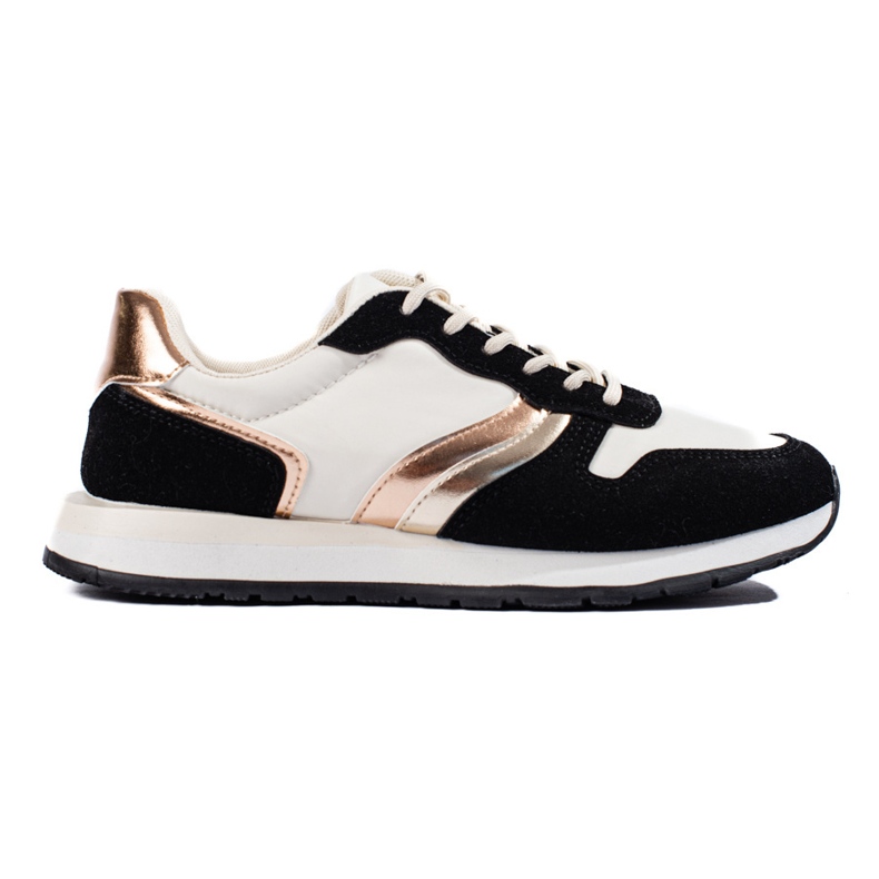 Zapatillas deportivas de mujer negras. negro