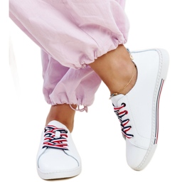Zapatillas Vinceza de piel blanca. blanco
