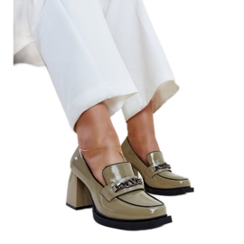 Zapatos de charol verde con tacón alto Vinceza
