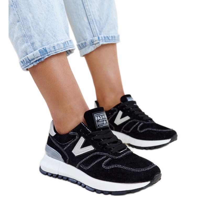 Deportivas negras con suela Olonio de ante ecológico más gruesa. negro Deportivas negras con suela Olonio de ante ecológico más gruesa. negro