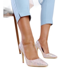 Tacones metalizados rosa con aplicación de piel Serranillos