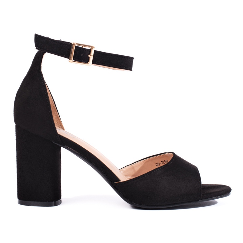 Sandalias de tacón negras para mujer. negro
