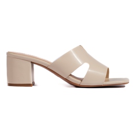 Chanclas mujer tacón beige
