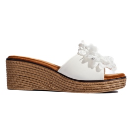 Mules con cuña de ante blanco