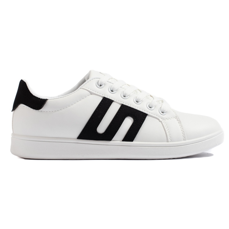 Deportivas de mujer en blanco y negro
