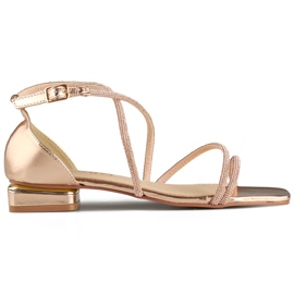Sandalias de mujer elegantes de tacón bajo con circonitas. rosado