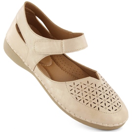 Sandalias cómodas de mujer caladas integrales beige eVento 7253