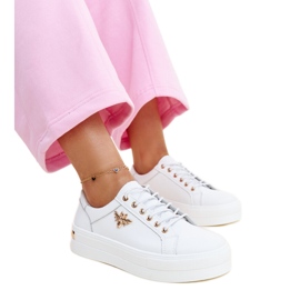 Deportivas de piel blanca con suela gruesa de Mikka. blanco Deportivas de piel blanca con suela gruesa de Mikka. blanco