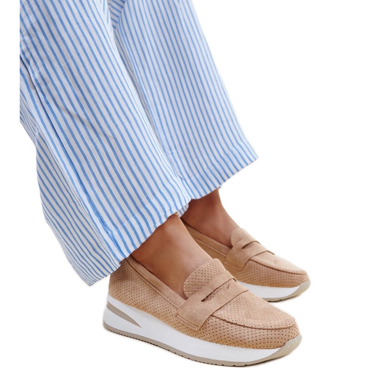 Zapatos Muna marrones perforados marrón