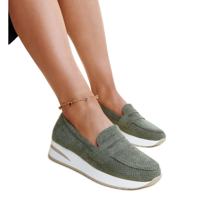 Zapatos Muna verdes perforados Zapatos Muna verdes perforados