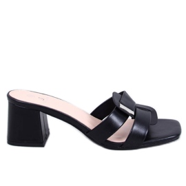 Elegantes chanclas tacón Lafar Negro