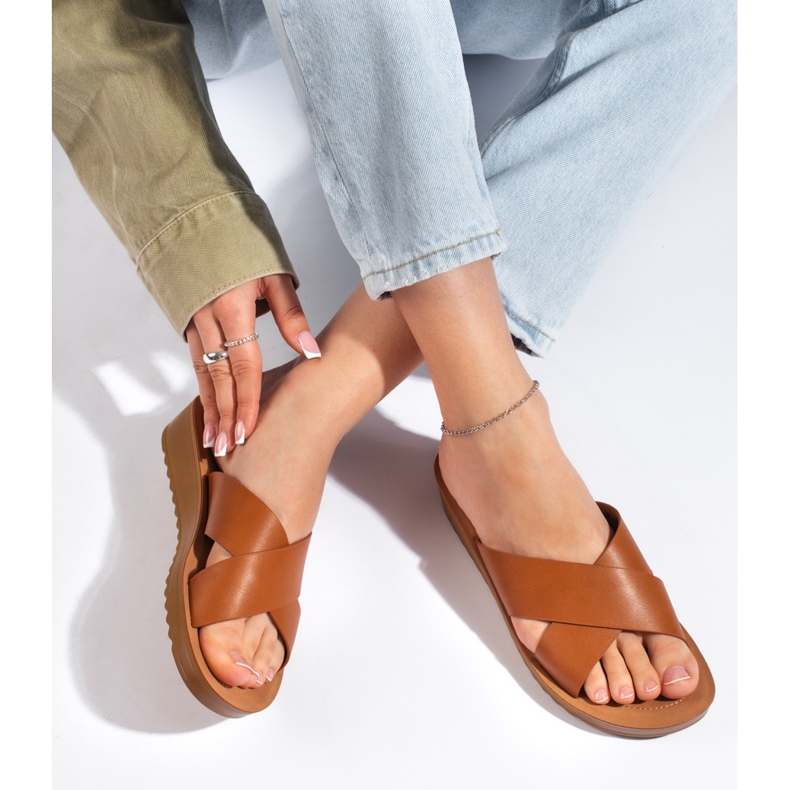 Chanclas plataforma mujer marrón