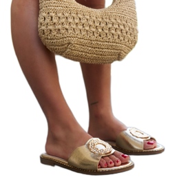 Chanclas doradas con aplicación de piel de Buenas dorado