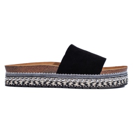 Chanclas plataforma ante negro