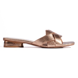 Babuchas doradas de mujer dorado