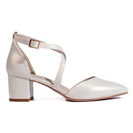 Zapatos de salón blancos de mujer de Sergio Leone.