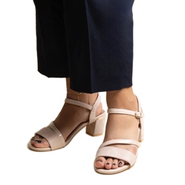 Sandalias beige con combinación de materiales Hambly