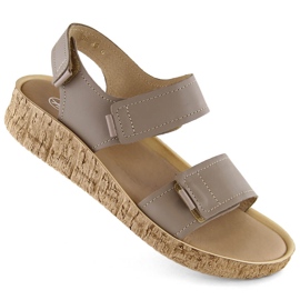 Sandalias capuchino mujer cómodas piel velcro Helios 136.42.020 beige