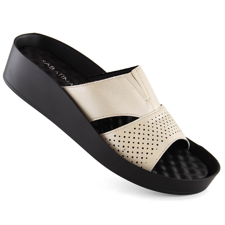 Chanclas de mujer beige brillantes con goma elástica Sabatina 2318-4