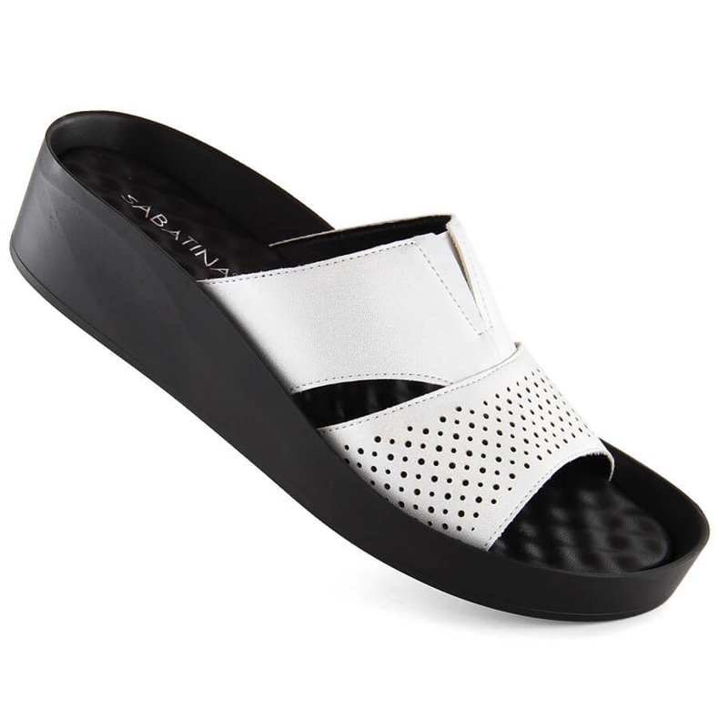 Chanclas de mujer plateadas con goma elástica, plata brillo, Sabatina 2318-4