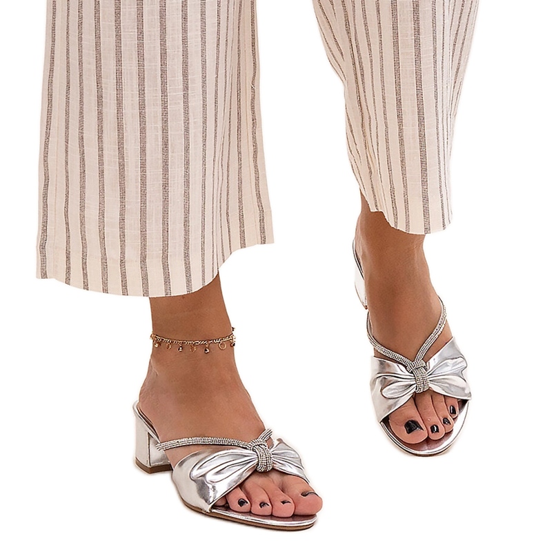 Mules de tacón decorado con circonitas Anbrani plata