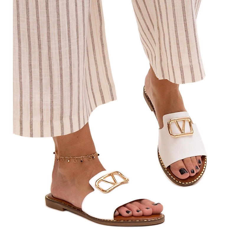 Chanclas blancas con hebilla Mariza blanco