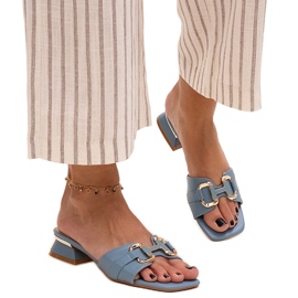 Chanclas de tacón bajo con hebilla decorativa Luara azul