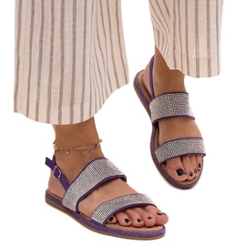 Sandalias moradas decoradas con circonitas Carvalia violeta