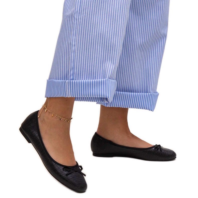 Bailarinas negras con lazo y aplicación de piel Rosaly negro Bailarinas negras con lazo y aplicación de piel Rosaly negro