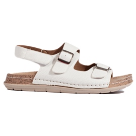 Sandalias de mujer blancas con cierre de velcro. blanco