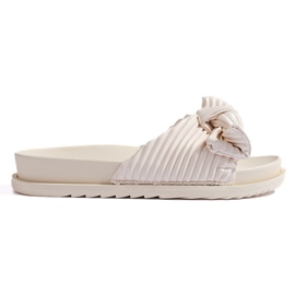 Babuchas beige con lazo
